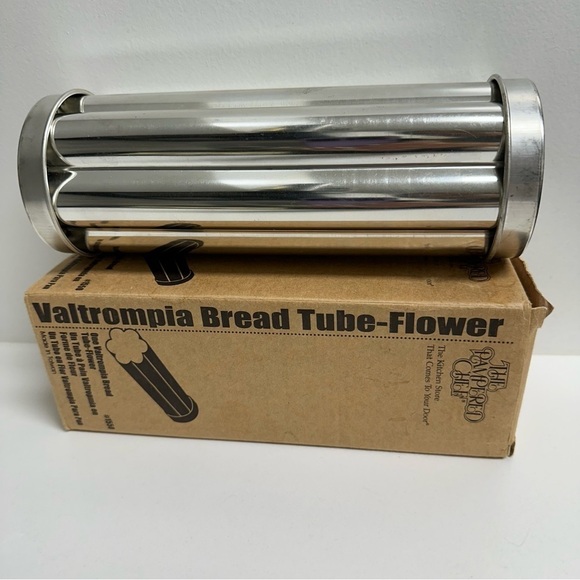 The Pampered Chef Antique Valtompia Bread Tube Flower Made In Taiwán NEW In Box - Picture 5 of 7